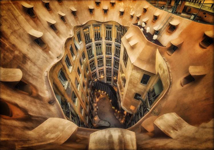 Interior staircase of Casa Batlló